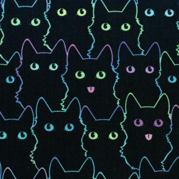 Baumwolldruck Bunte Katzen auf Schwarz von Swafing